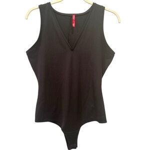 SPANX Black Fitted Sleeveless Deep V Bodysuit Goth Punk Mobwife Sz L Neutral